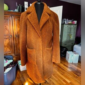 French Connection - Women's Faux Shearling Teddy Lapel SIZE: MEDIUM! 🧥❄️